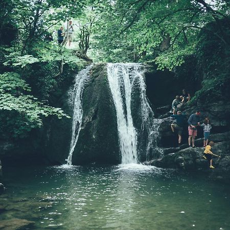 Central Malham, Sleeps 2, Private Hot Tub, Yoga Studio Exterior foto