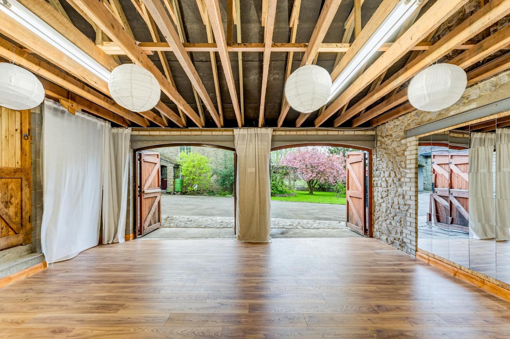 Central Malham, Sleeps 2, Private Hot Tub, Yoga Studio Exterior foto
